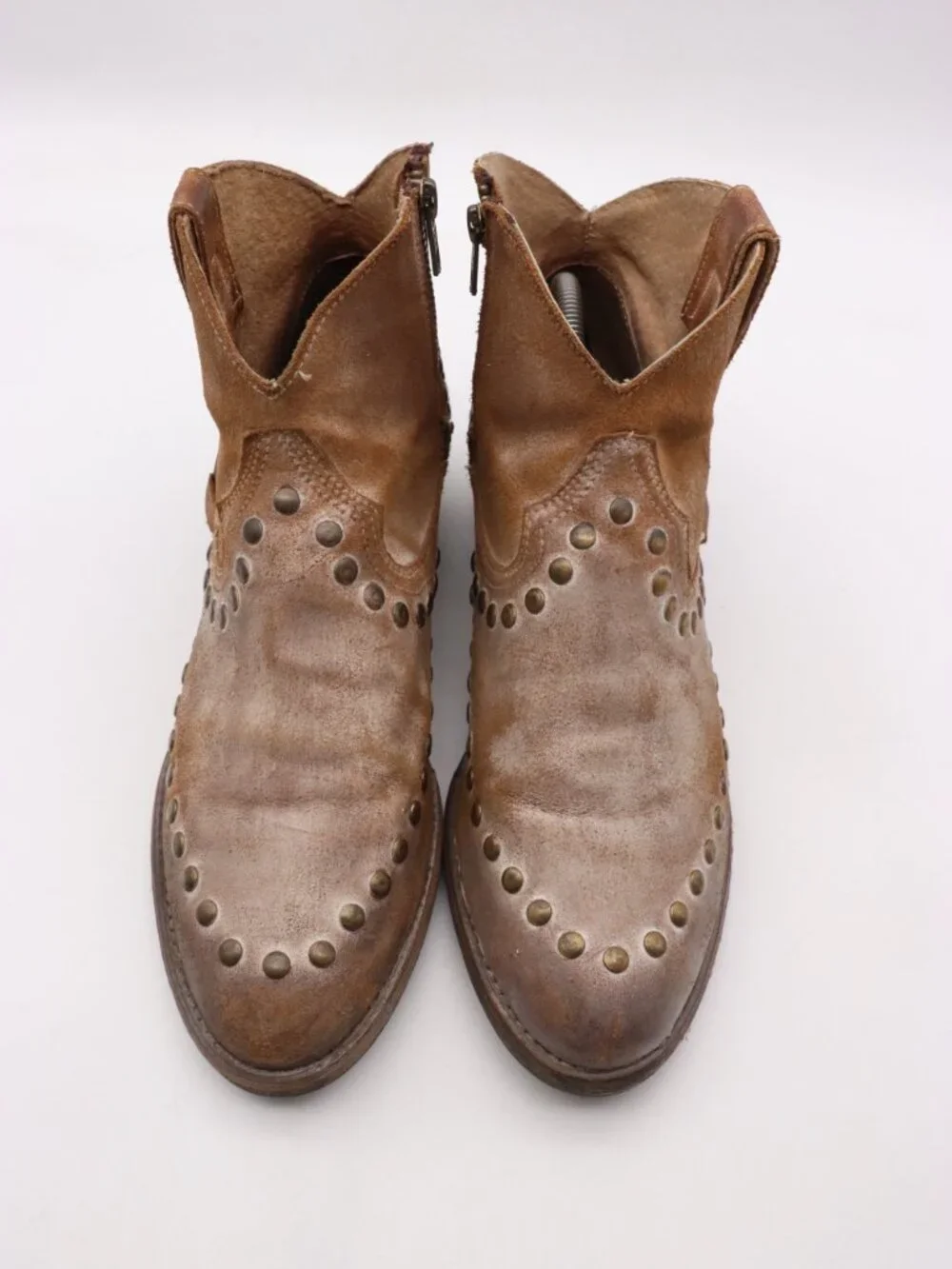 Circle G by Corral Women's 11 Brown Leather Harness and Studs Shortie Boot